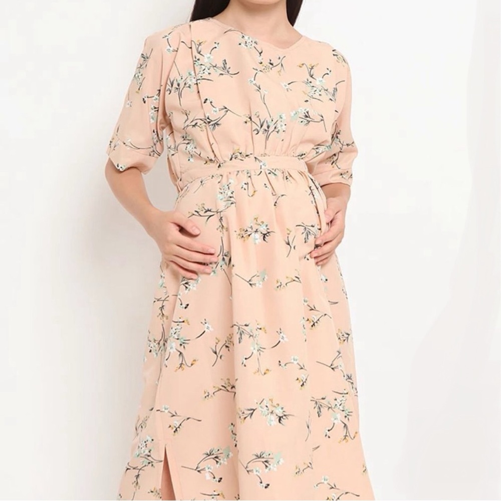 Chantilly Maternity & Nursing Floral Cream Dress
